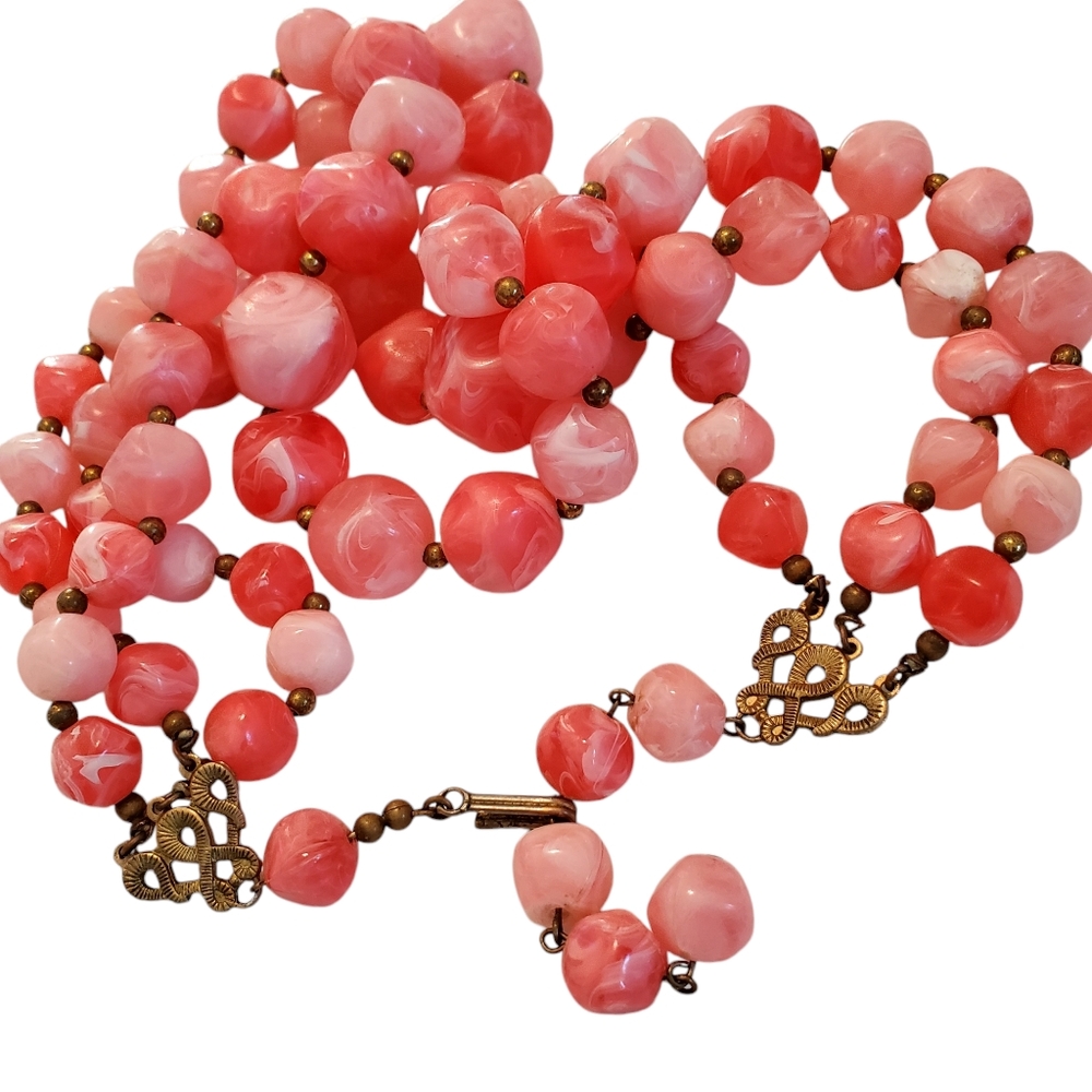 Kramer Pink Lucite Necklace Triple Strand Mid Century Abstract Swirl - Picture 2 of 10